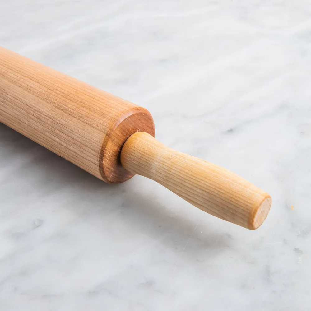 Pizazz Twirl Wood Rolling Pin - Small