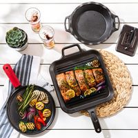 Lodge Pro Logic Cast Iron Wok