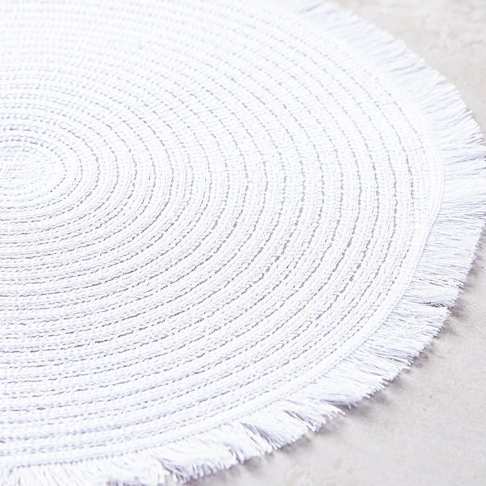 Harman Malta Fringe Round Woven Placemat (White)