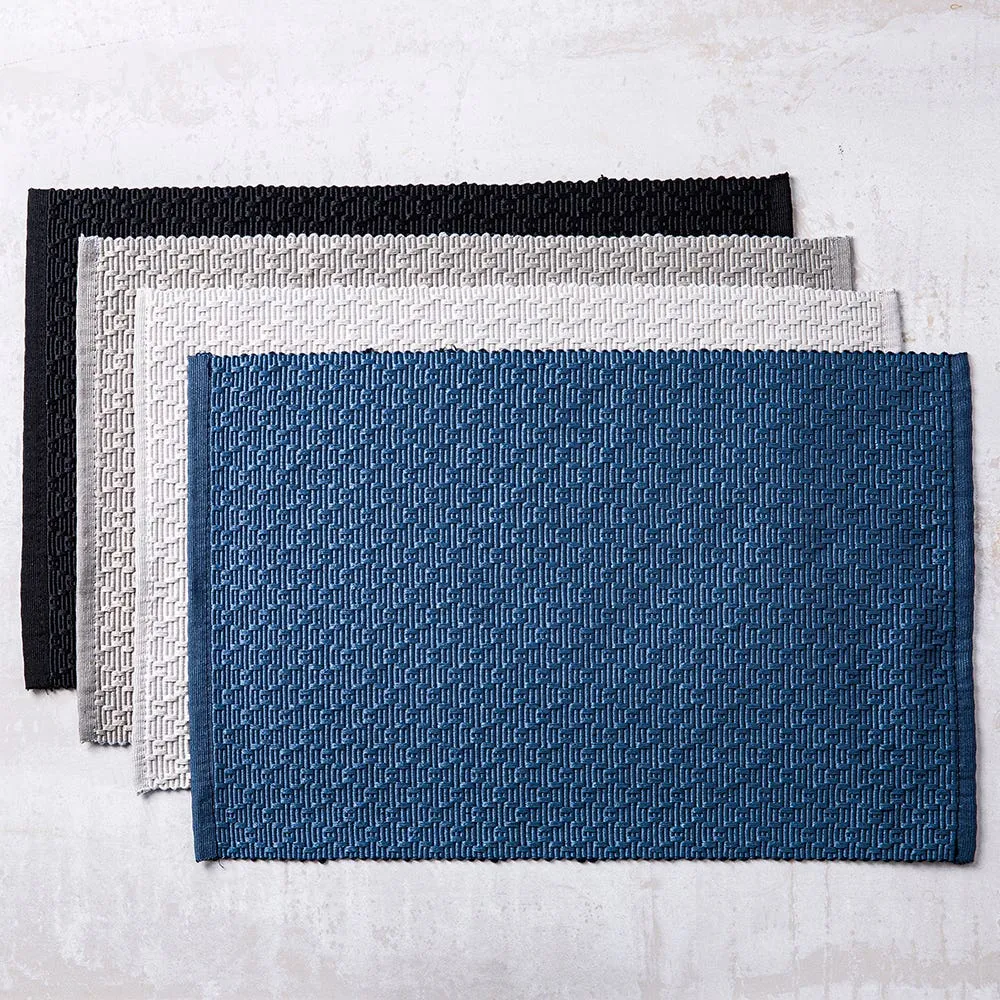 Harman Diamond Ribbed Poly-Cotton Woven Placemat