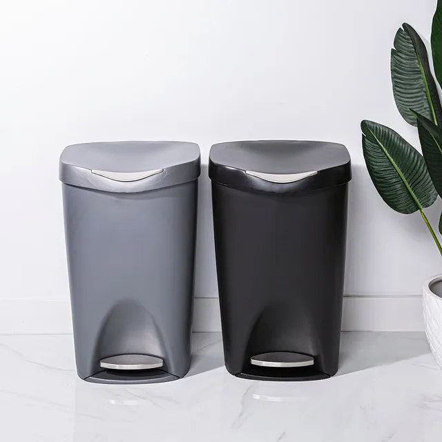 Umbra Brim Step Trash Can, Nickel