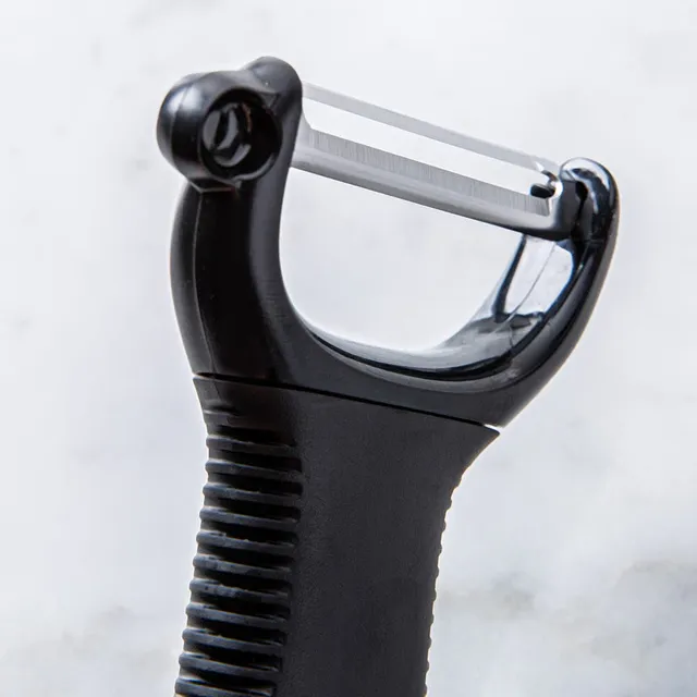 OXO Good Grips Pro-Y Peeler – Cocktail Town