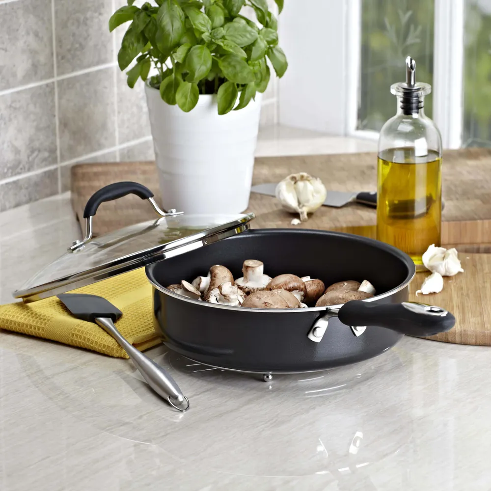 Cuisinart Advantage 2.8L Saute Pan with Lid