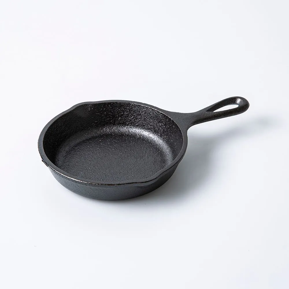 Lodge Classic Cast Iron Skillet 5" Dia. (Black)