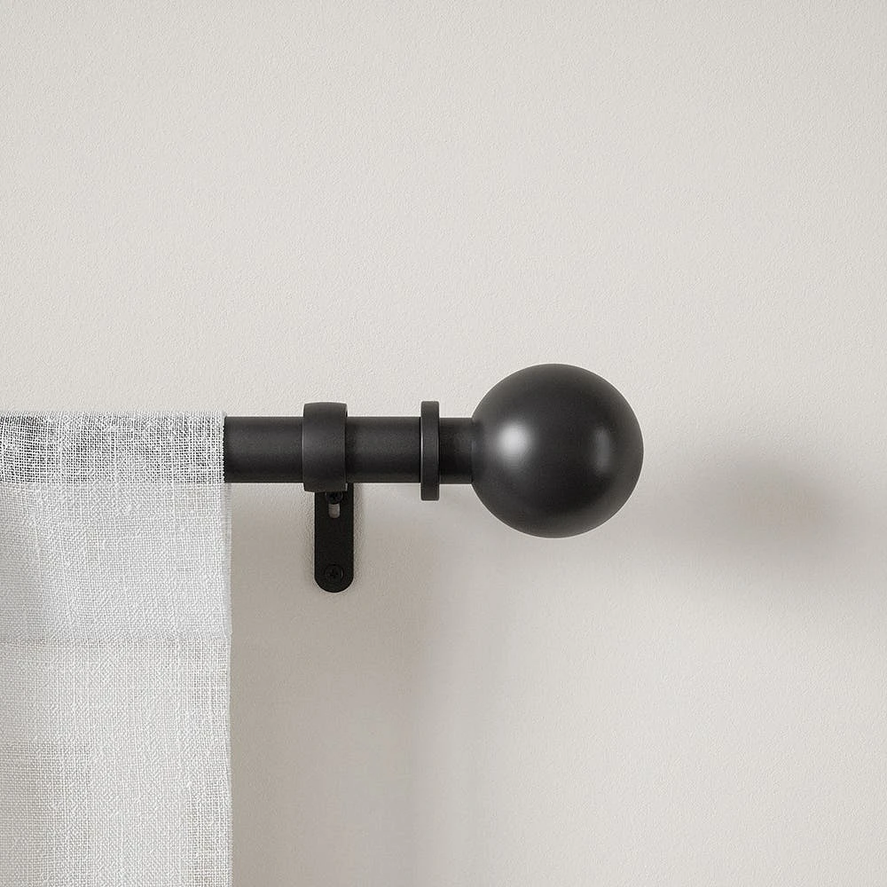 Umbra Extendable 'Bolas' Metal Curtain Rod 72-144" (Black)