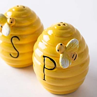 Luciano Fun Times 'Beehive' Ceramic Salt & Pepper Shaker - Set of 2