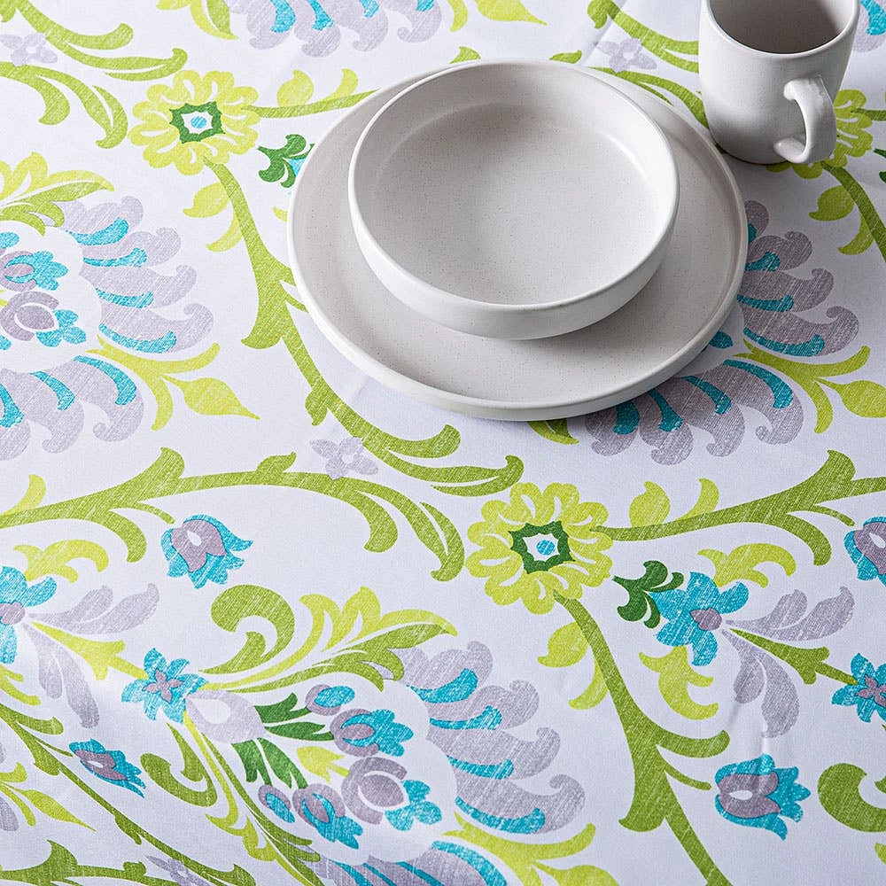 Texstyles Easy-Care 'Artesia' Polyester Tablecloth 58x94" (Green)