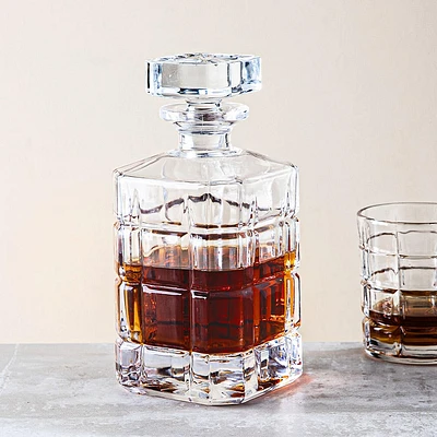 Godinger Radius Crystal-Cut Whiskey Decanter (28oz,)