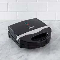 Salton Belgian Waffle Maker (Black)