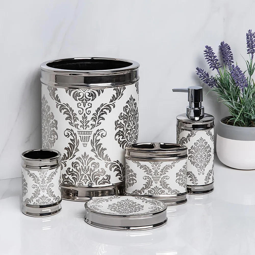 Moda At Home Damask Ceramic Tumbler (White/Silver)