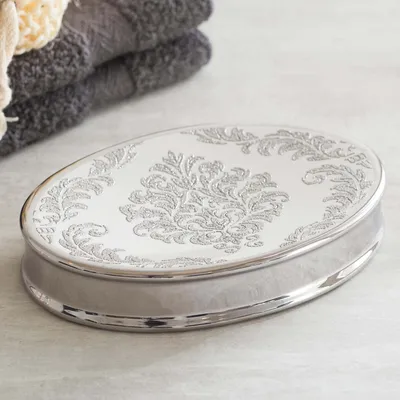 Moda At Home Damask Ceramic Soap Dish (White/Silver)