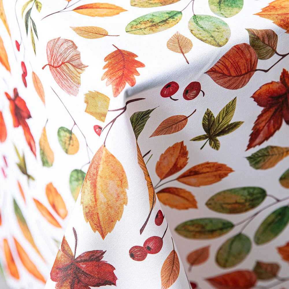 Easycare Printed 'Tremblant' Polyester Tablecloth 58x78"