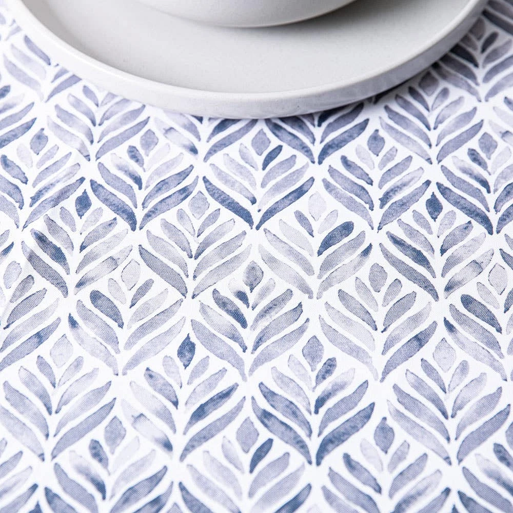 Easycare Printed 'Calme' Polyester Tablecloth 70" Dia. (Grey)