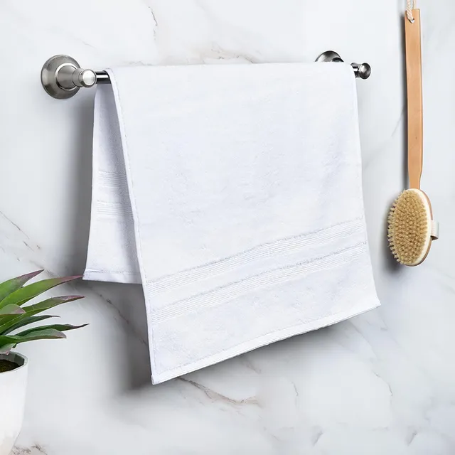 Kitchen Stuff Plus Inc. Moda At Home Allure Cotton Face Towel (White)