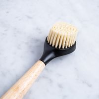 Lodge Kitchen Gear Wood Cast Iron Scrubber Brush (Natural)