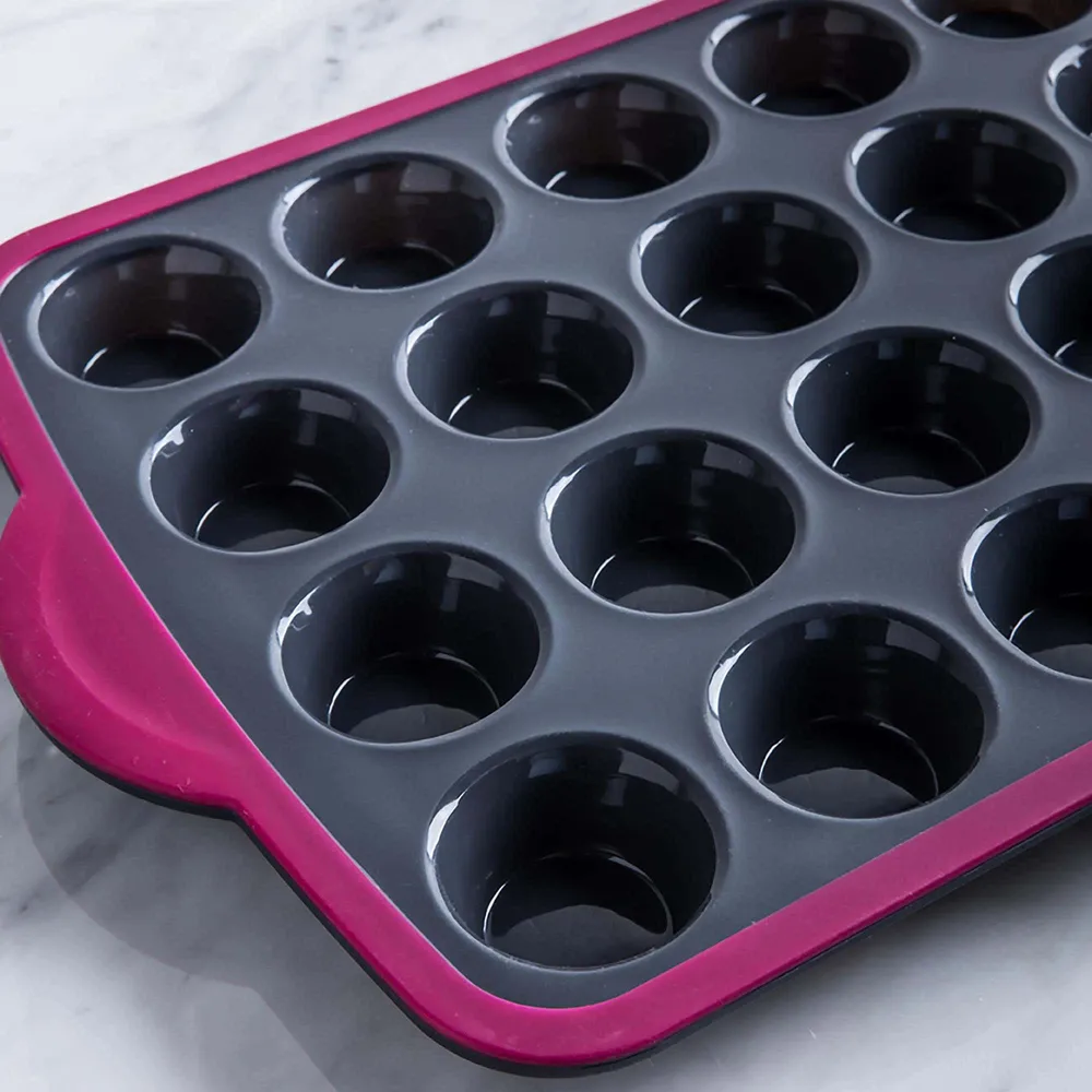 Trudeau Structure Mini Muffin Pan (Fuchsia/Grey)