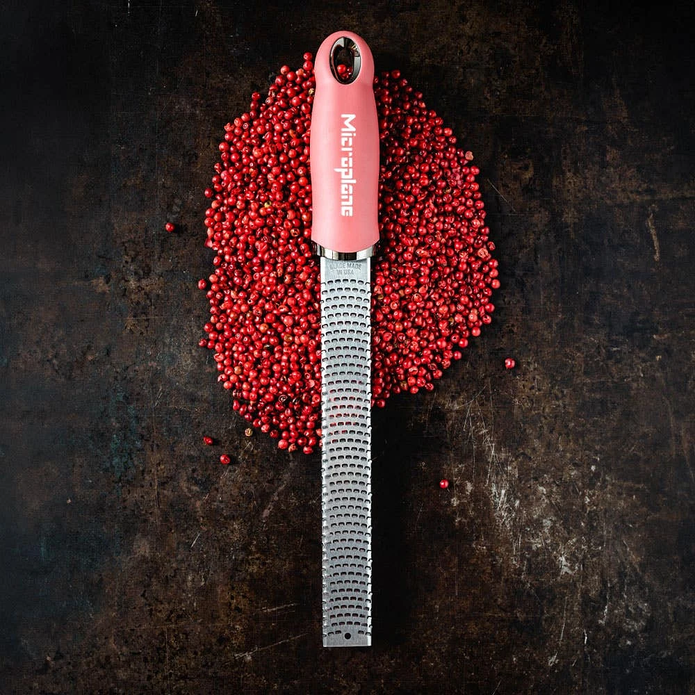 Microplane Premium Rasp Grater and Zester (Lipstick Pink)