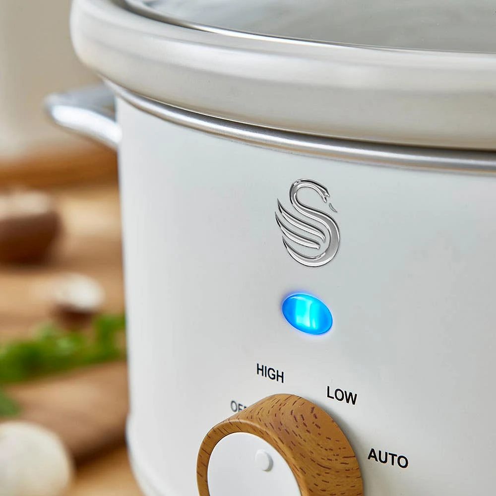 Swan Nordic Slow Cooker (Cream)