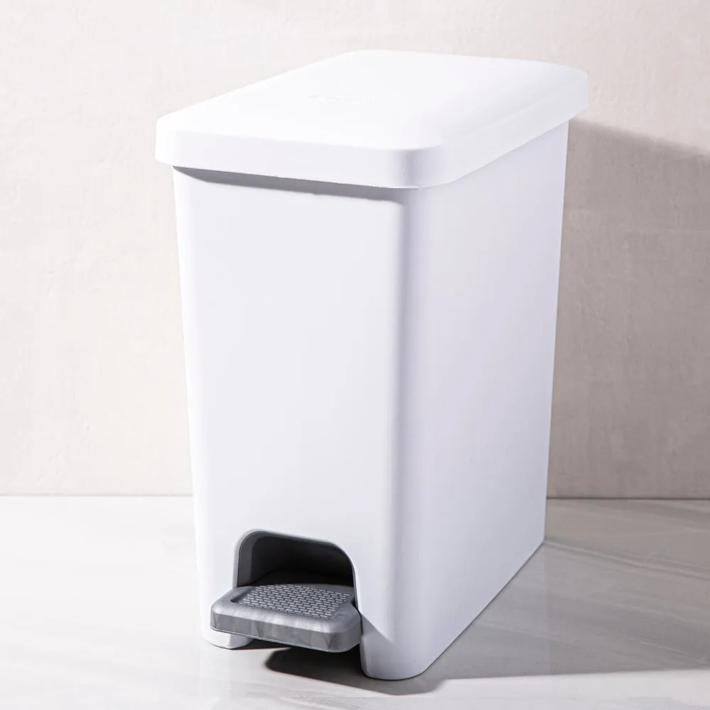 Sterilite Stepon Garbage Can