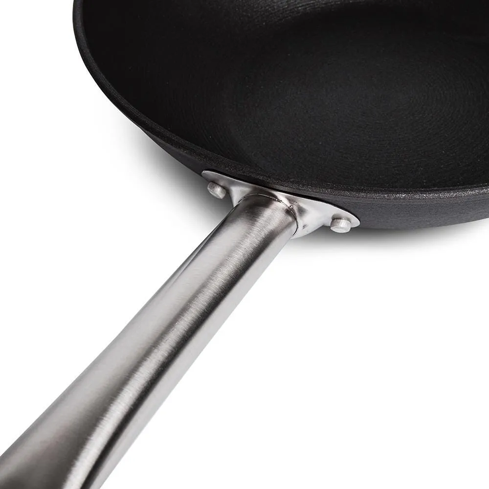 https://cdn.mall.adeptmind.ai/https%3A%2F%2Fwww.kitchenstuffplus.com%2Fmedia%2Fcatalog%2Fproduct%2F9%2F9%2F99149_KSP_Ultralite_Cast_Iron_Non_Stick_Wok_14.jpg%3Fwidth%3D1000%26height%3D%26canvas%3D1000%2C%26optimize%3Dhigh%26fit%3Dbounds_large.webp