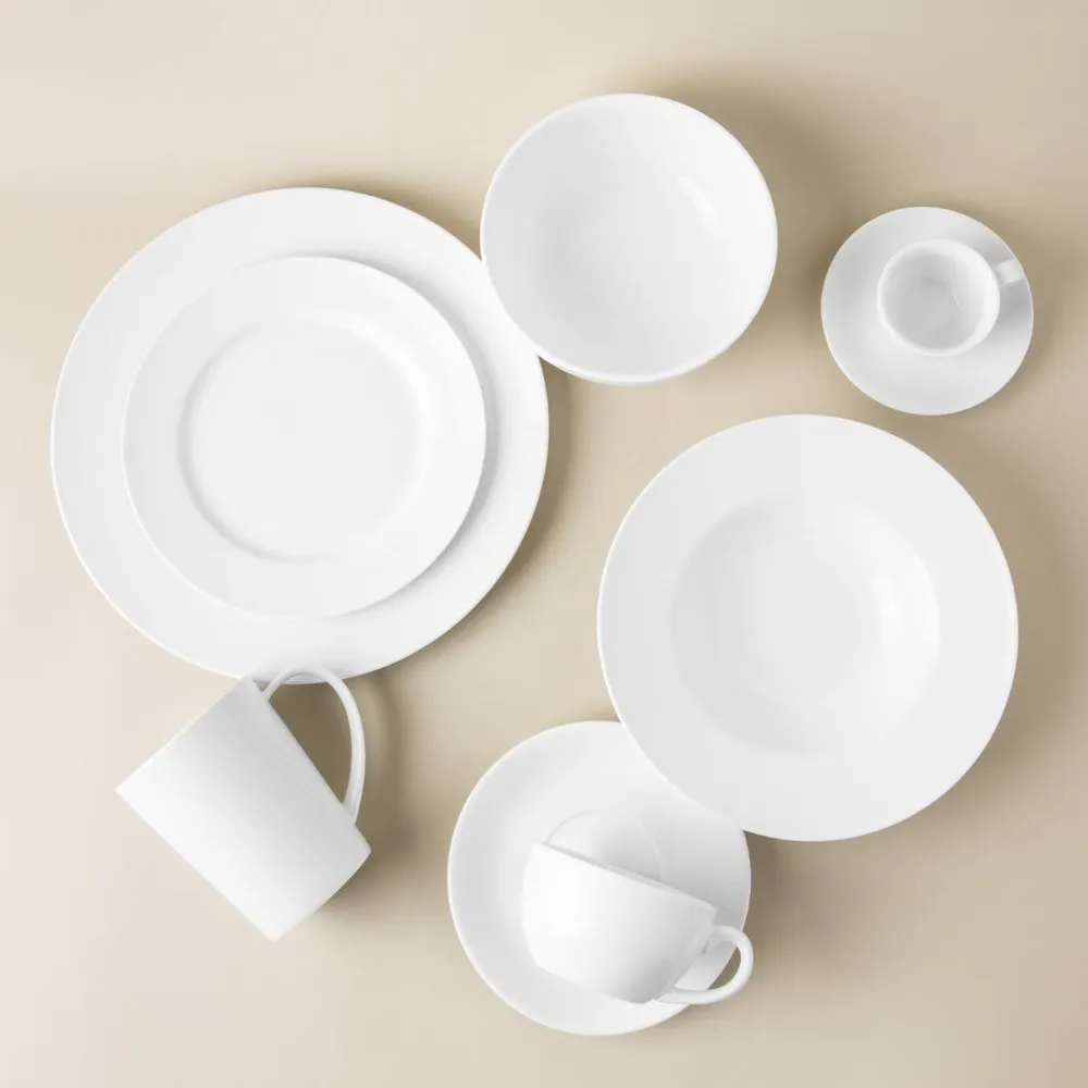 A La Carte 'Essentials' Porcelain Teacup with Saucer (White)