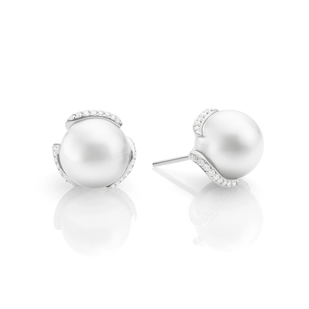 White South Sea cultured pearl earrings