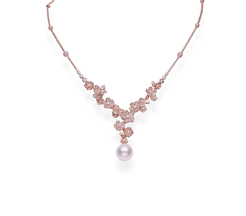 White South Sea cultured pearl pendant