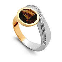 Two-Tone Gold Ring, set with Diamonds and Cognac