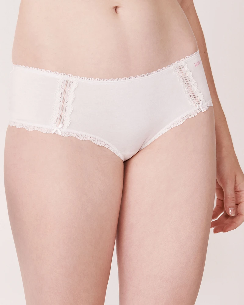 Culotte aux hanches coton et détails de dentelle