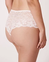 Culotte aux hanches dentelle
