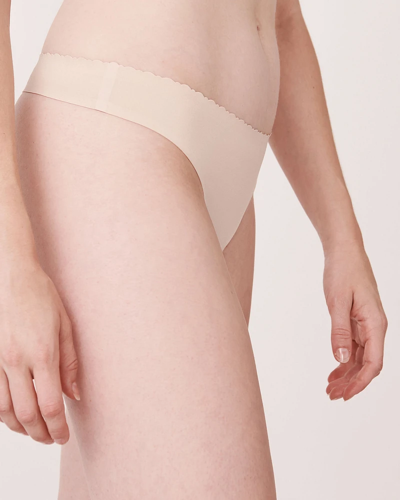 Culotte tanga microfibre contours fusionnés