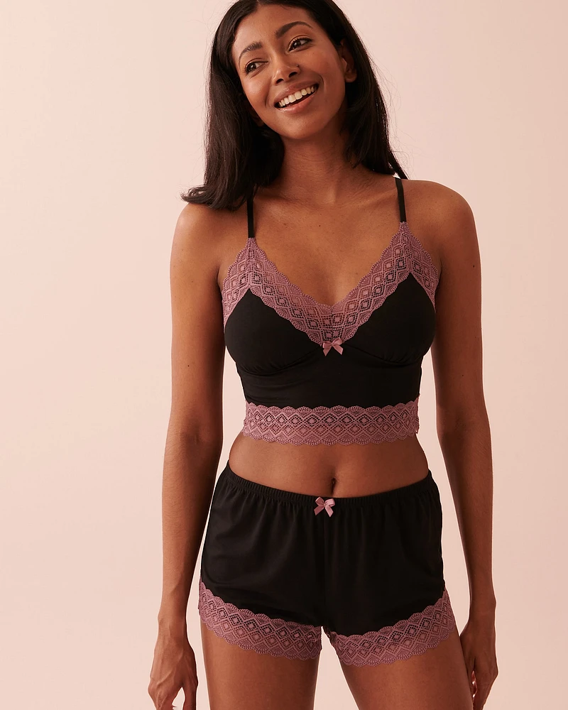 Cami courte modal et bordure en dentelle