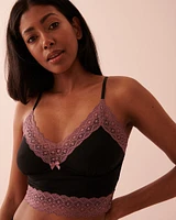 Cami courte modal et bordure en dentelle