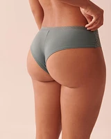 Culotte cheeky ultra douce détails de dentelle