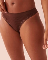 Culotte tanga côtelée tissu sans coutures