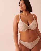 Culotte bikini dentelle et résille
