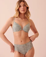 Culotte aux hanches en dentelle