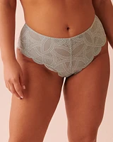 Culotte aux hanches en dentelle