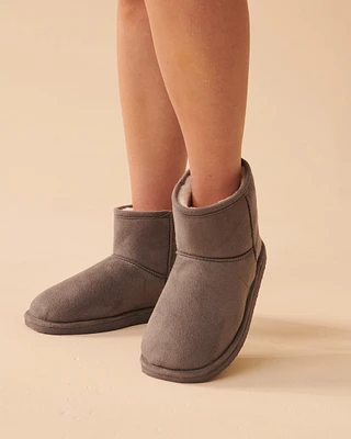 Pantoufles bottines en faux suède