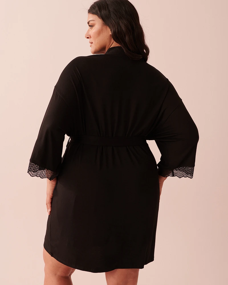 Kimono bordure de dentelle en jersey doux