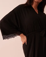 Kimono bordure de dentelle en jersey doux