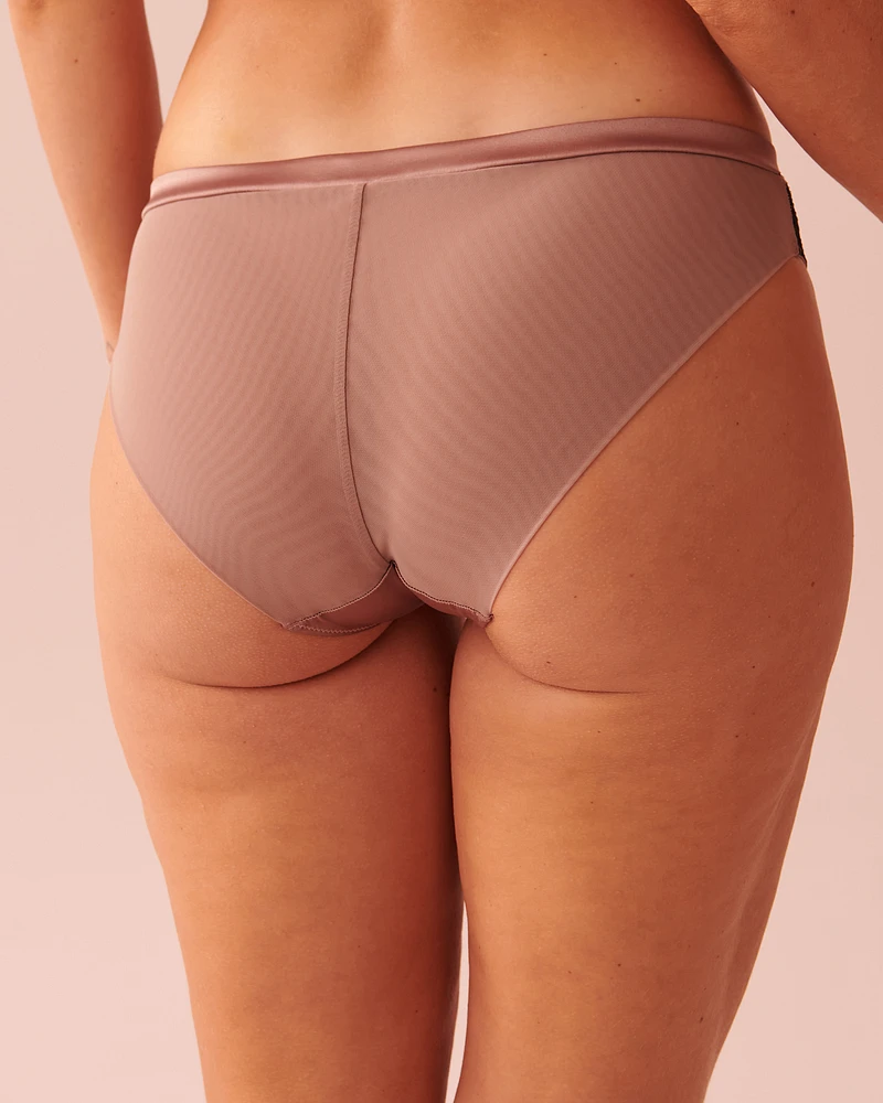 Culotte bikini détails de dentelle et satin