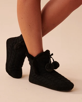 Pantoufles bottines effet tricoté à pompons