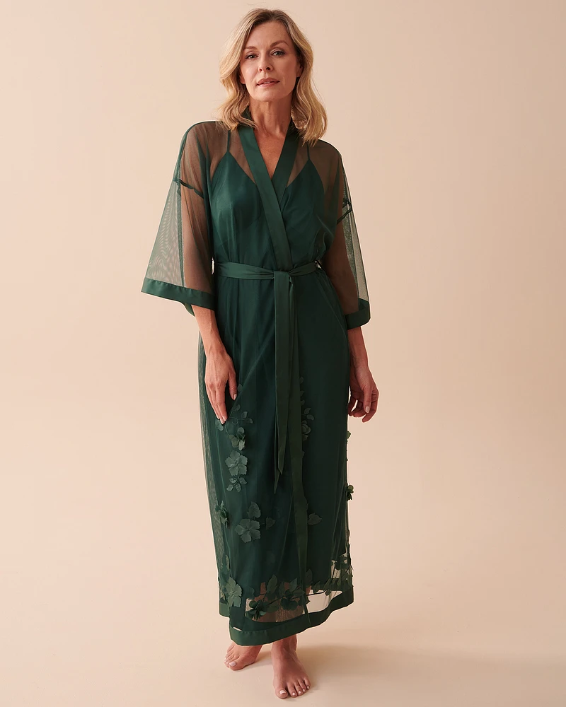 Kimono à fleurs en résille transparente