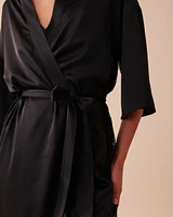 Kimono en satin et dentelle