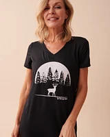 Chemise de nuit manches courtes ultra douce à motif cerf