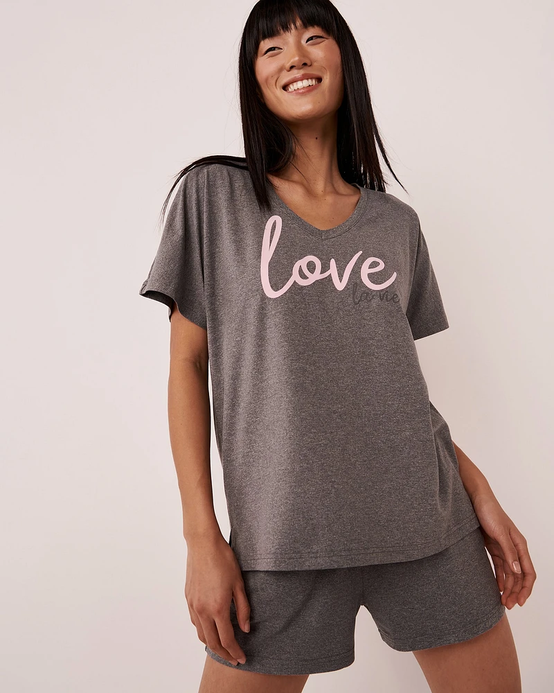 Super Soft V-neck T-shirt