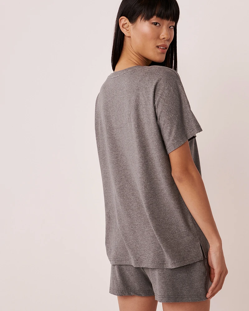 Super Soft V-neck T-shirt
