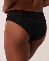 Culotte bikini côtelée bordure de dentelle