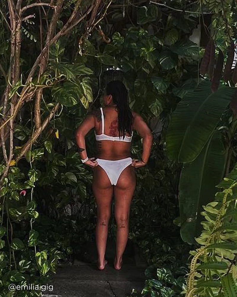 BRIGHT TEXTURED Thong Bikini Bottom